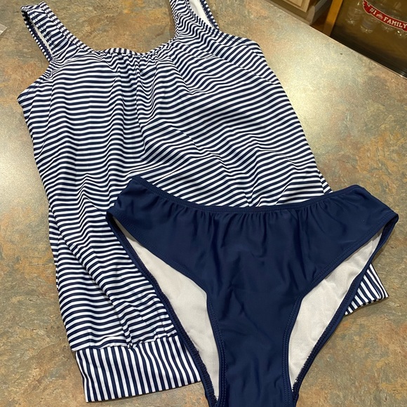 Womens Tankini Suit - Picture 2 of 5